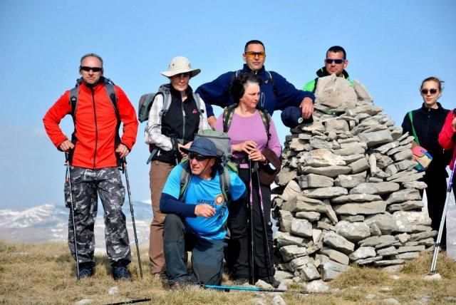 10173536_696372240424898_1299028045_n