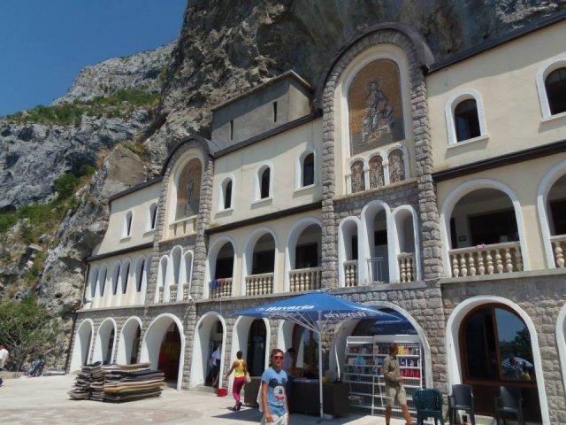 1382397_601048733290583_1438311281_n