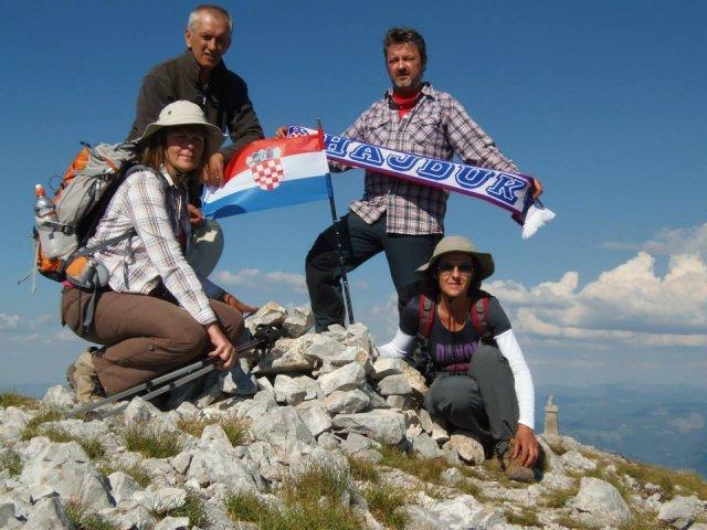 545261_601048646623925_660089299_n