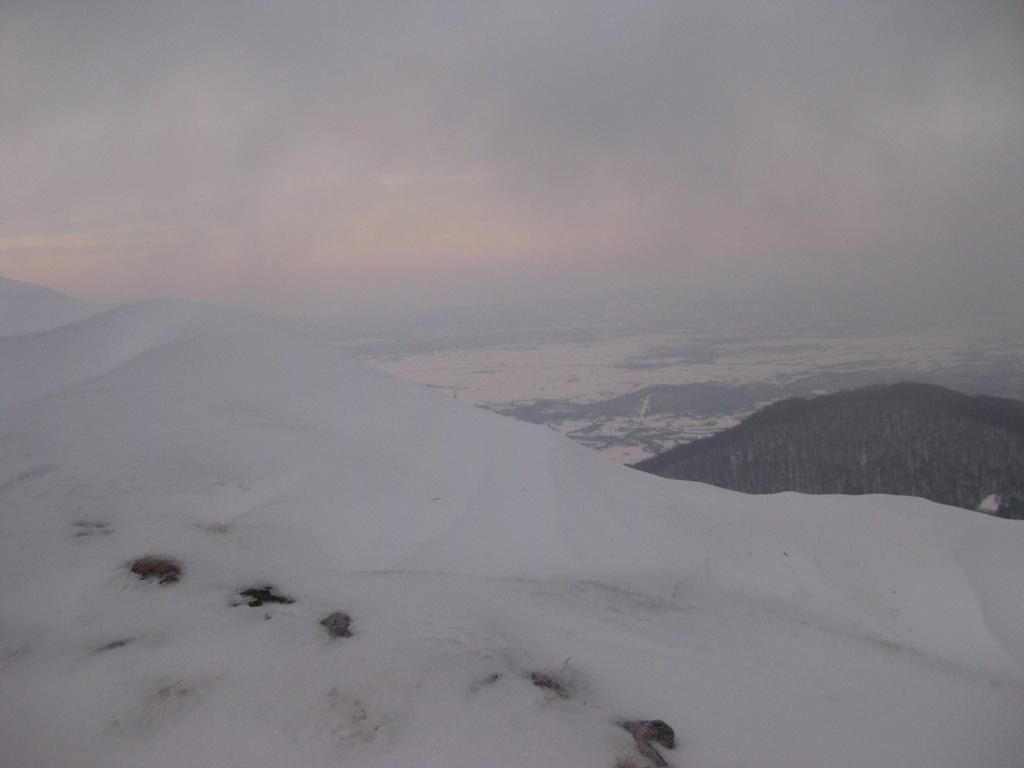 041_Pogled prema ličkoj strani sa vrha Badnja