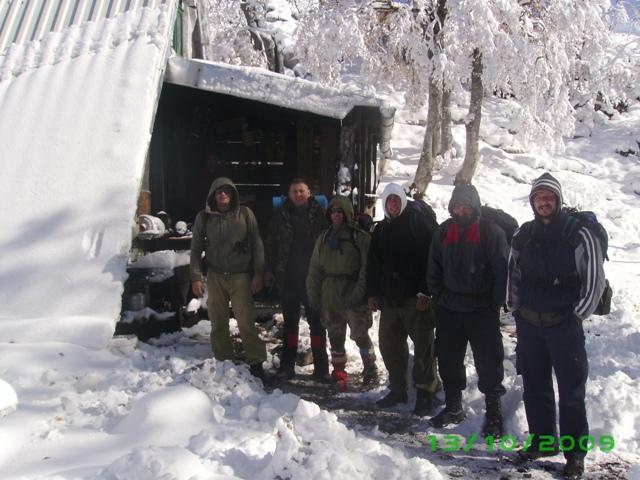 Ispred_skloništa_Struge_imgp0719