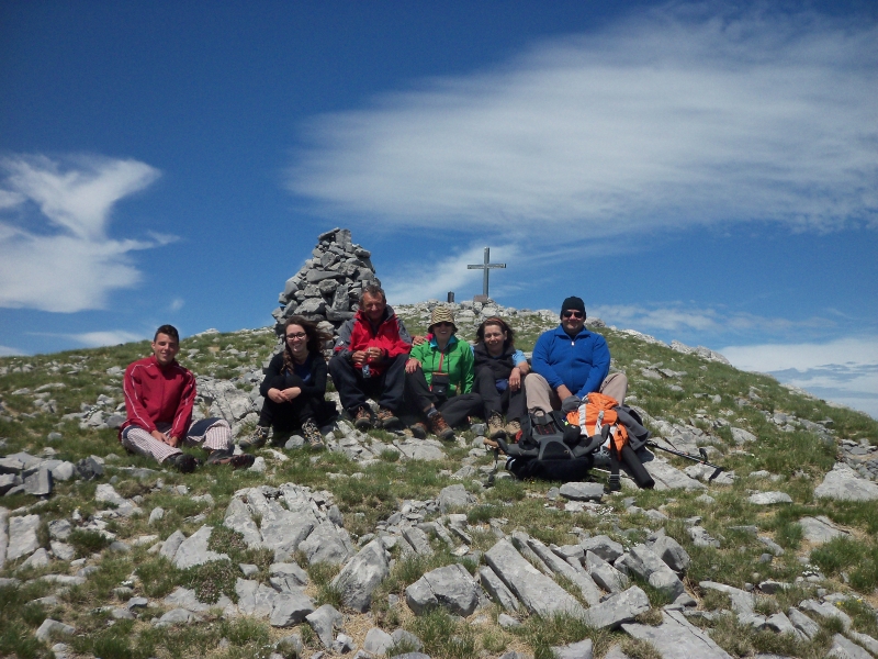 Uspon na Sveto Brdo (Velebit)