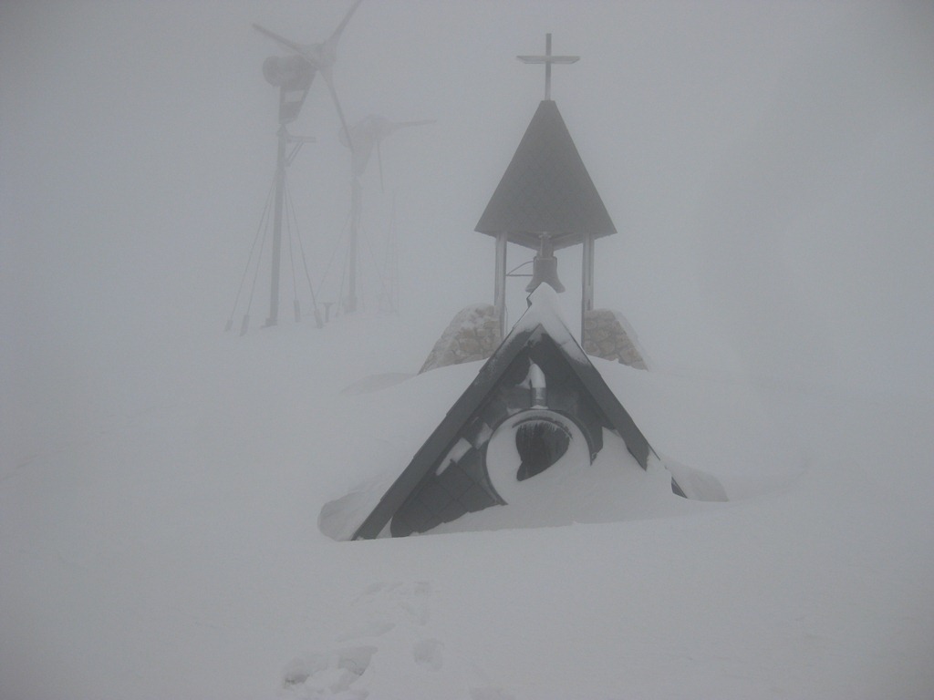 ZIMSKI USPON NA TRIGLAVSKI DOM   KREDARICA ( 2532 m)